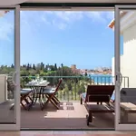 Дом отдыха Front Line Townhouse N 9 In Sea Views Феррагуду