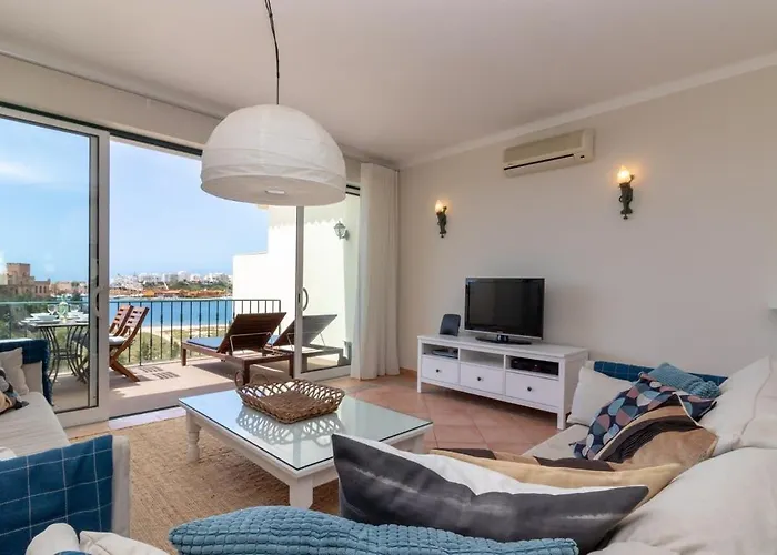 Front Line Townhouse N 9 In Sea Views *
