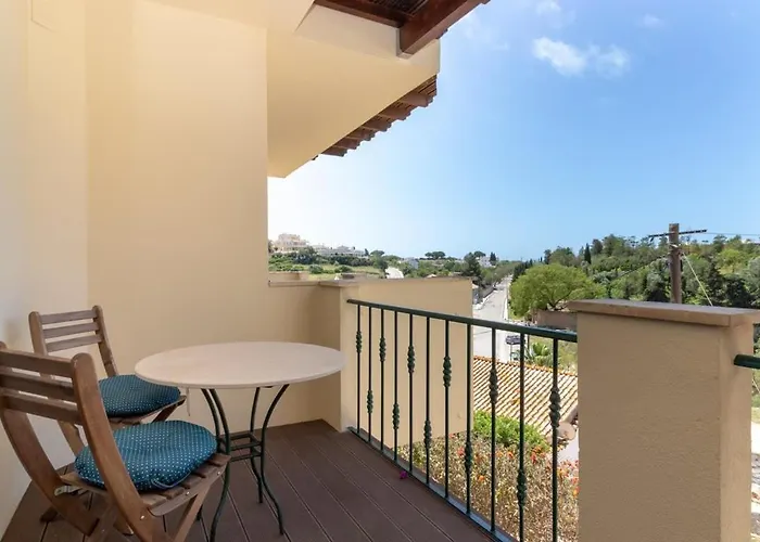 Front Line Townhouse N 9 In Sea Views *