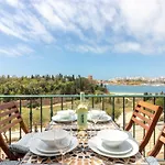 Nyaraló Front Line Townhouse N 9 In Sea Views *